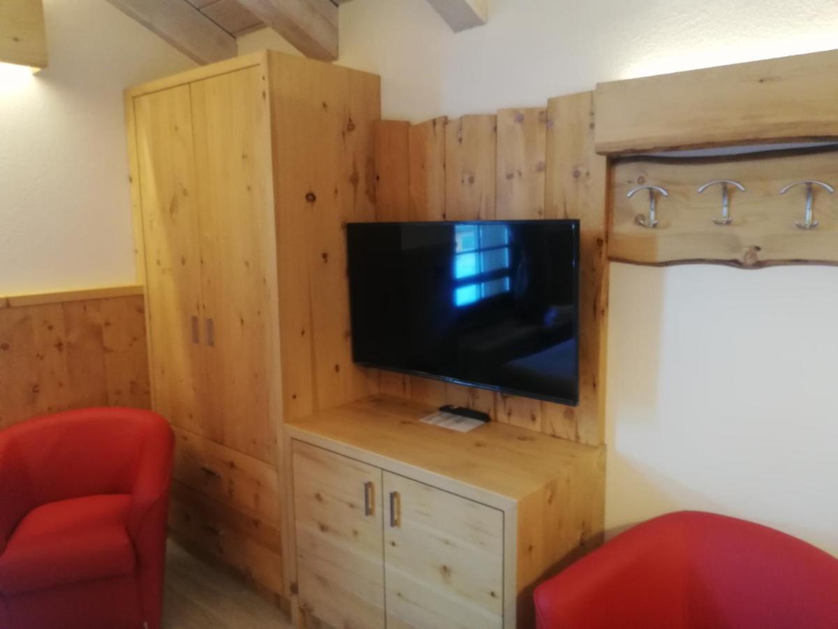 Ski Holidays Apartments Livigno Exterior photo