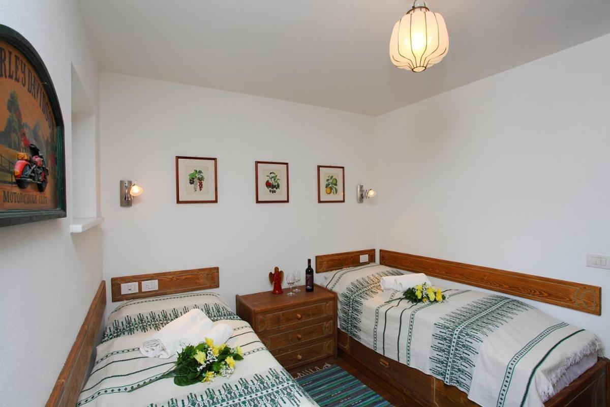 Ski Holidays Apartments Livigno Exterior photo