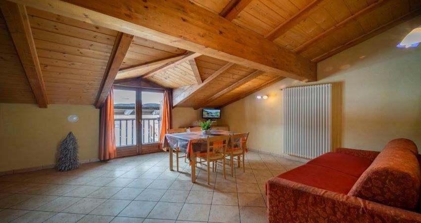 Ski Holidays Apartments Livigno Exterior photo