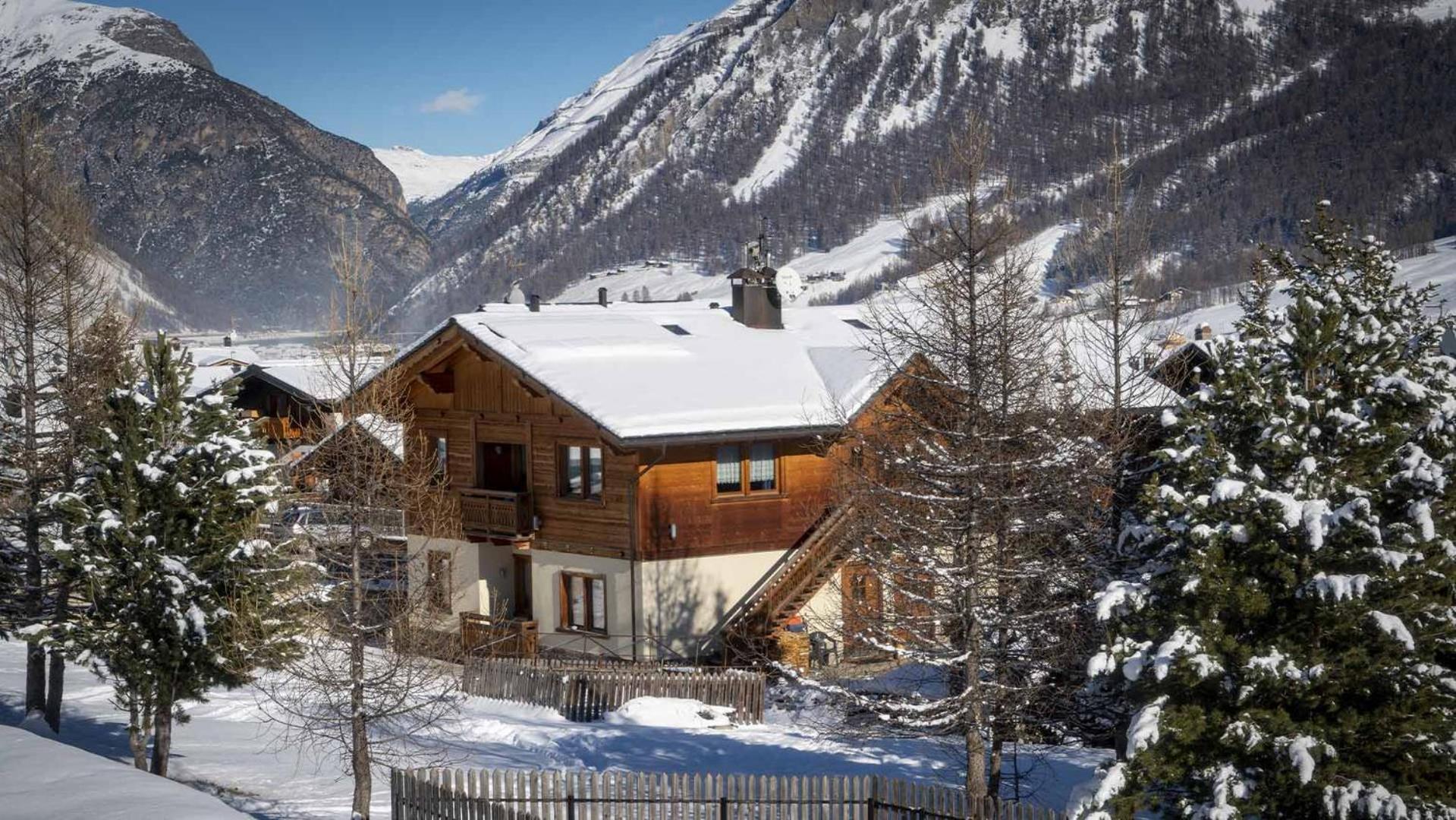 Ski Holidays Apartments Livigno Exterior photo